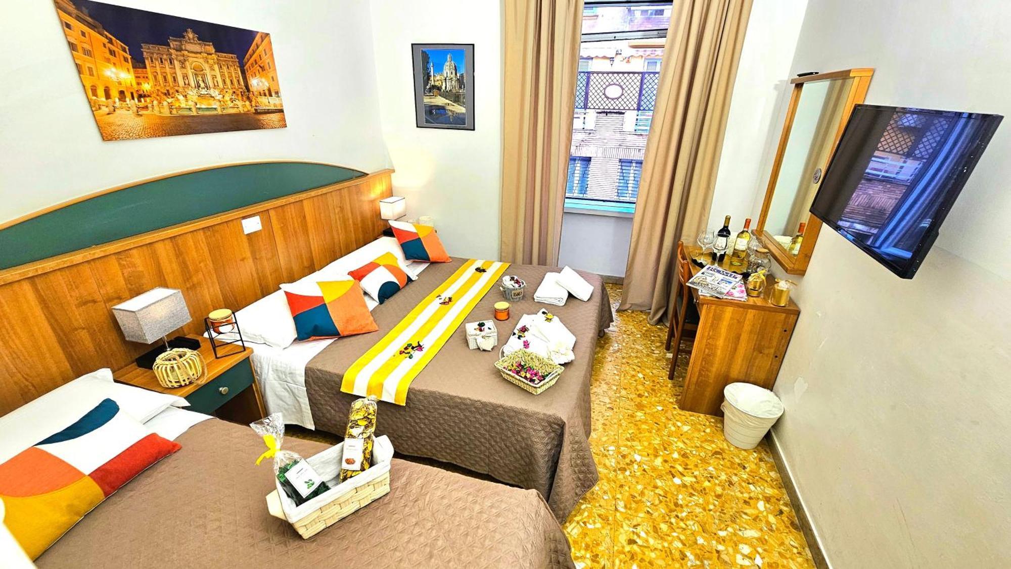 A Casa Simpatia Roma - Free Parking If You Book 4 Nights Bed & Breakfast ภายนอก รูปภาพ